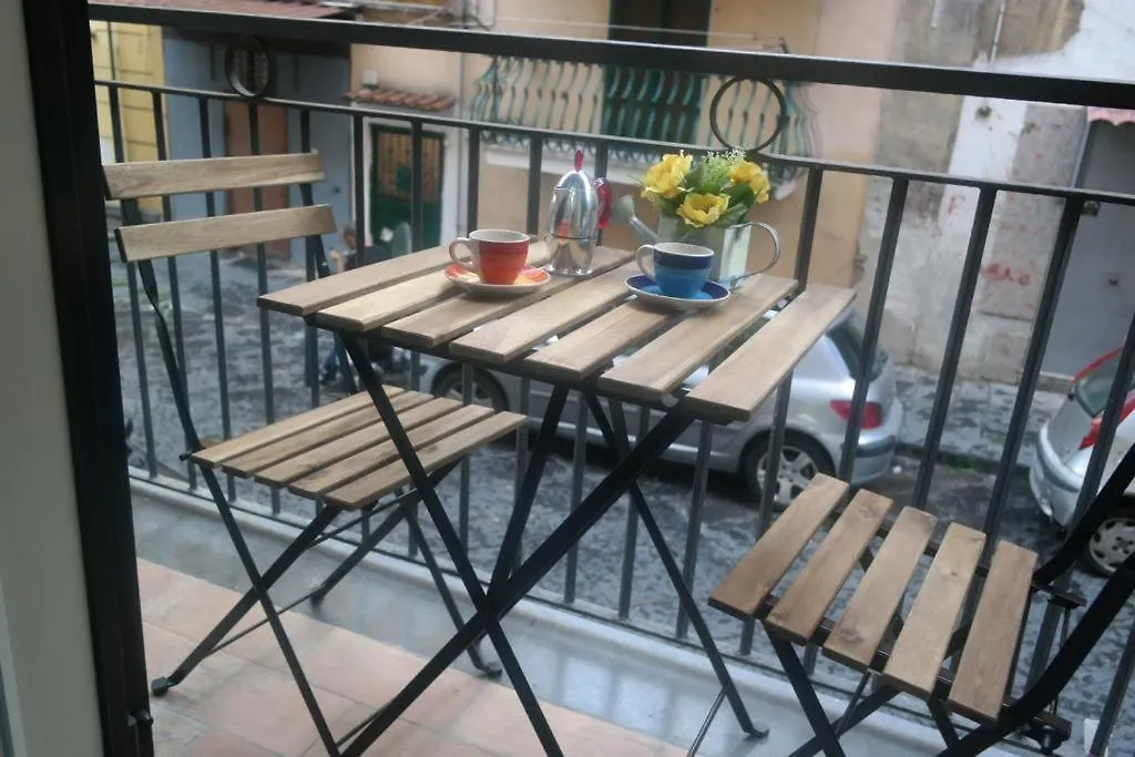 Brenda Home Nel Cuore Di Napoli 0*, Naples Italy