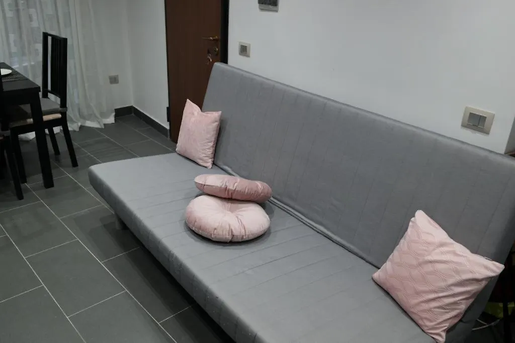 Apartment Brenda Home Nel Cuore Di Napoli Italy